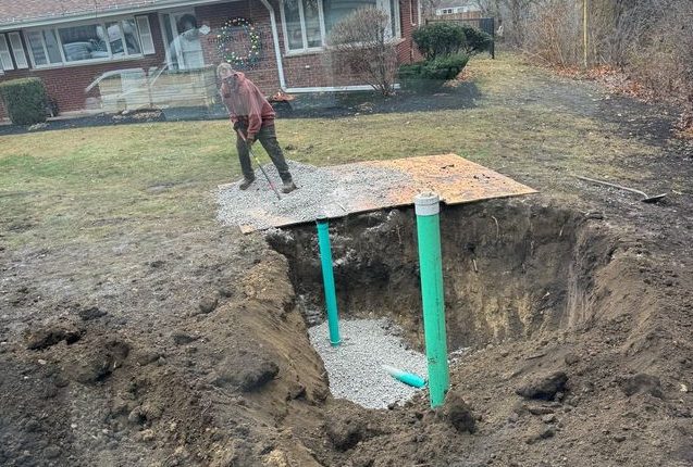 Sewer inspection locating a sewer line problem in Elgin