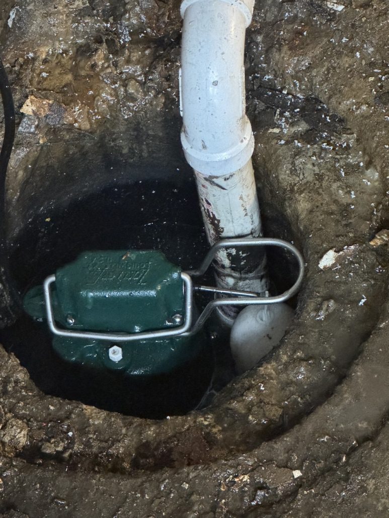 Sump pump failure repair in Fox Valley IL by emergency plumber